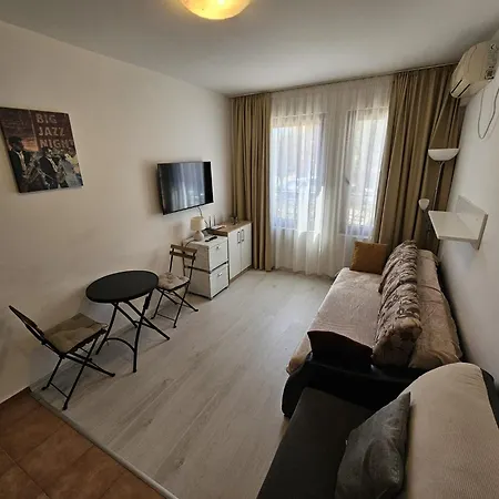 V Tichom Prostredi Marina Cape Διαμέρισμα *